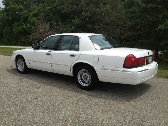 Mercury Grand Marquis 2001 photo 3