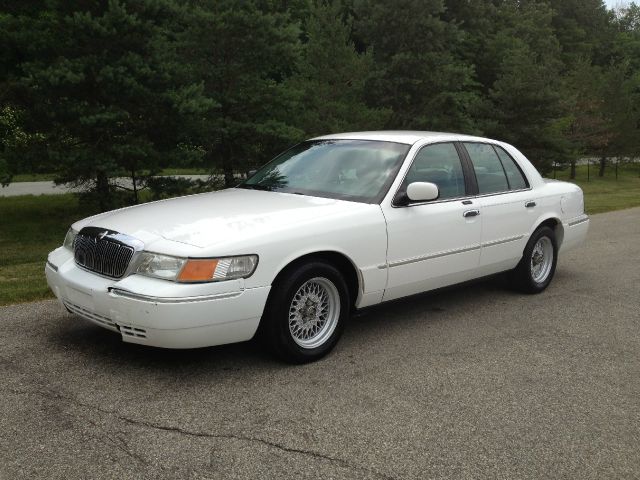 Mercury Grand Marquis 2001 photo 4