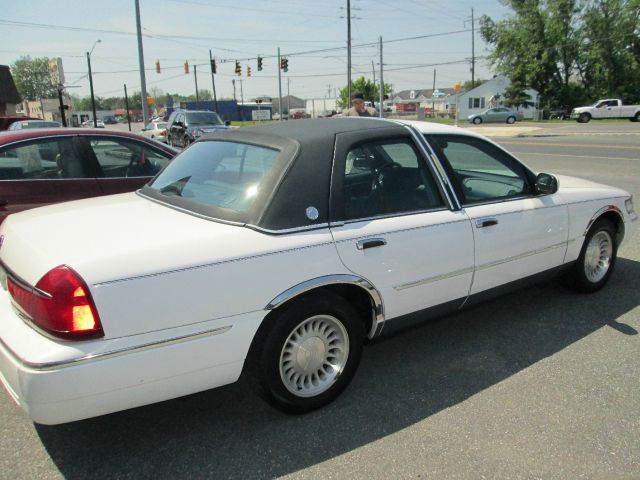 Mercury Grand Marquis 2001 photo 3