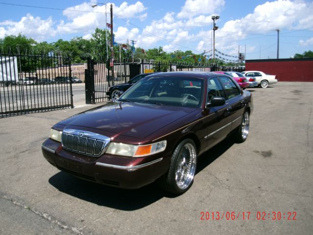 Mercury Grand Marquis 2001 photo 1