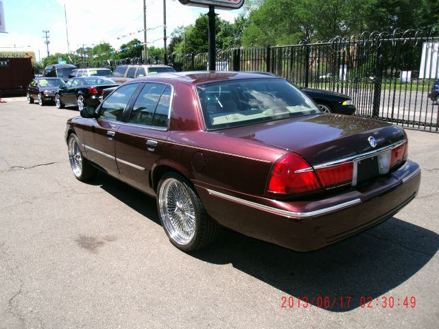 Mercury Grand Marquis 2001 photo 4