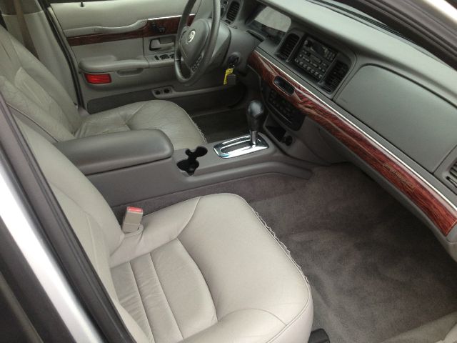 Mercury Grand Marquis 2001 photo 1