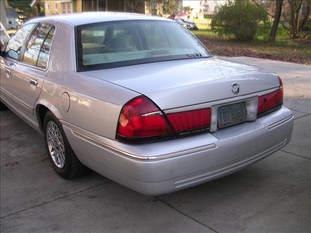 Mercury Grand Marquis 2002 photo 3