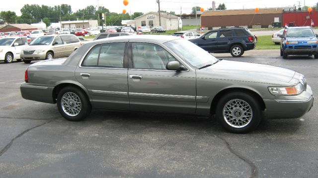 Mercury Grand Marquis 2002 photo 4