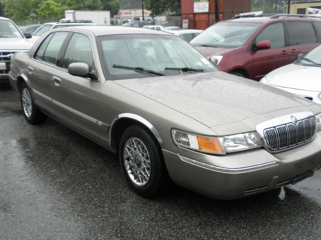 Mercury Grand Marquis 2002 photo 22