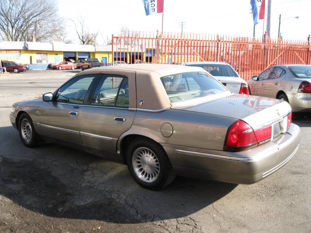 Mercury Grand Marquis 2002 photo 3