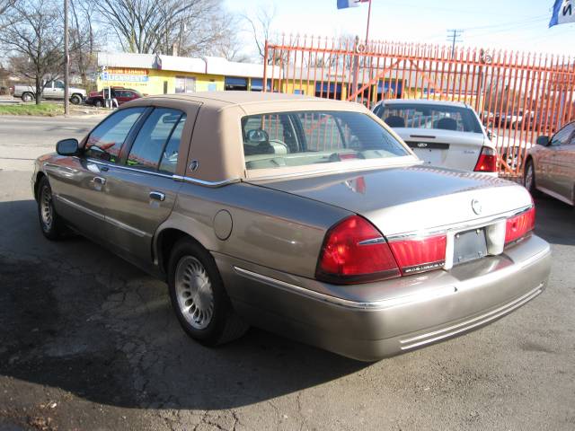 Mercury Grand Marquis 2002 photo 4