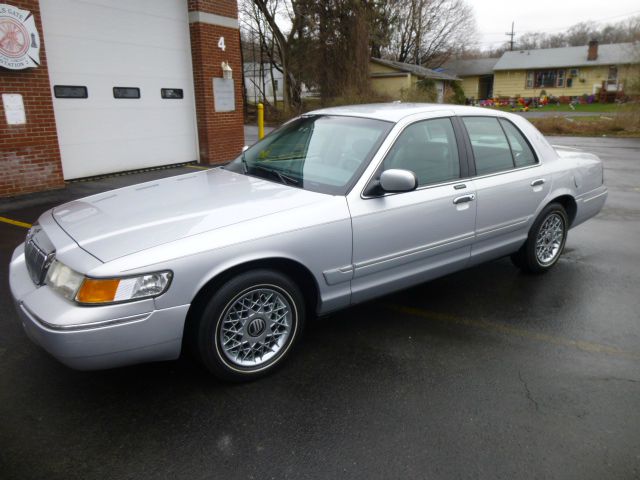 Mercury Grand Marquis 2002 photo 18