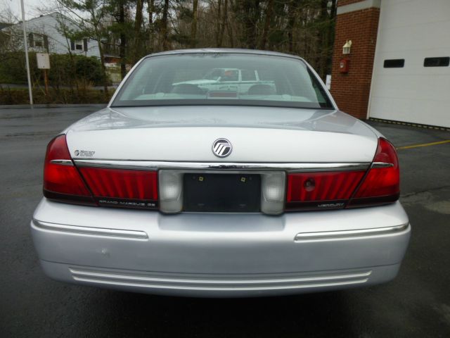 Mercury Grand Marquis 2002 photo 19