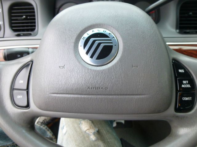 Mercury Grand Marquis 2002 photo 28