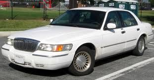 Mercury Grand Marquis 2002 photo 2