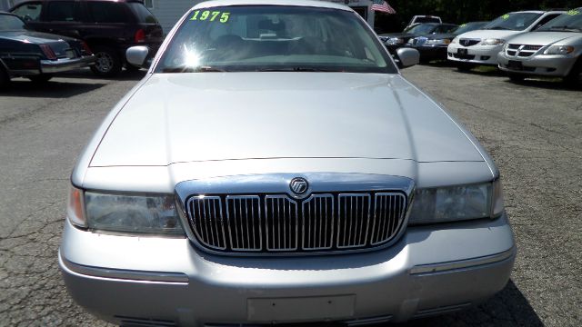 Mercury Grand Marquis 2002 photo 2