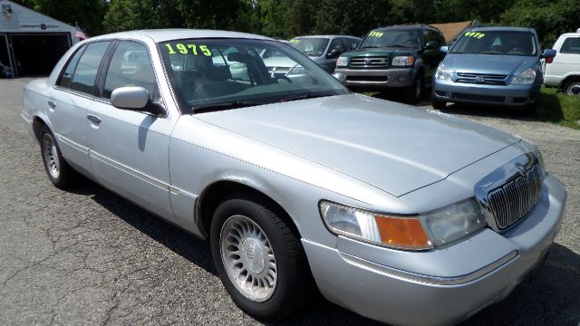 Mercury Grand Marquis 2002 photo 3