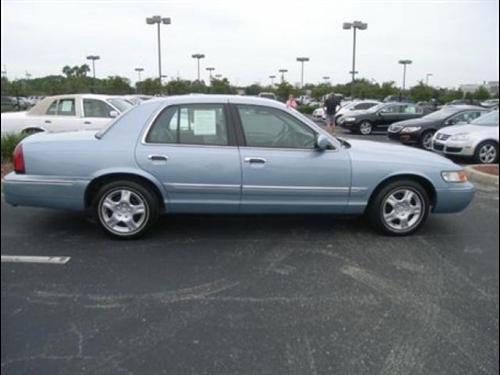 Mercury Grand Marquis 2002 photo 3