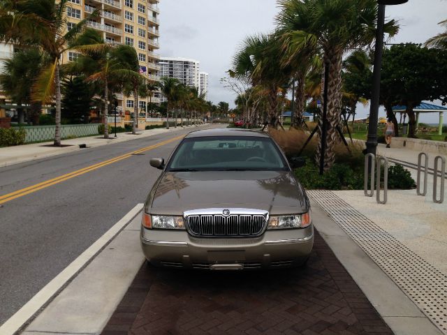 Mercury Grand Marquis 2002 photo 4