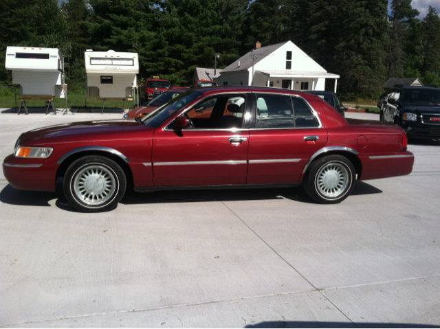 Mercury Grand Marquis 2002 photo 3