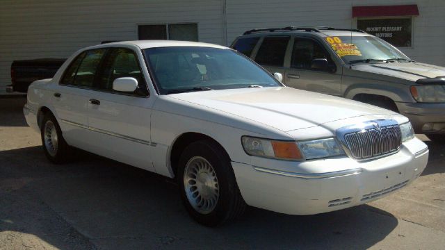 Mercury Grand Marquis 2002 photo 2