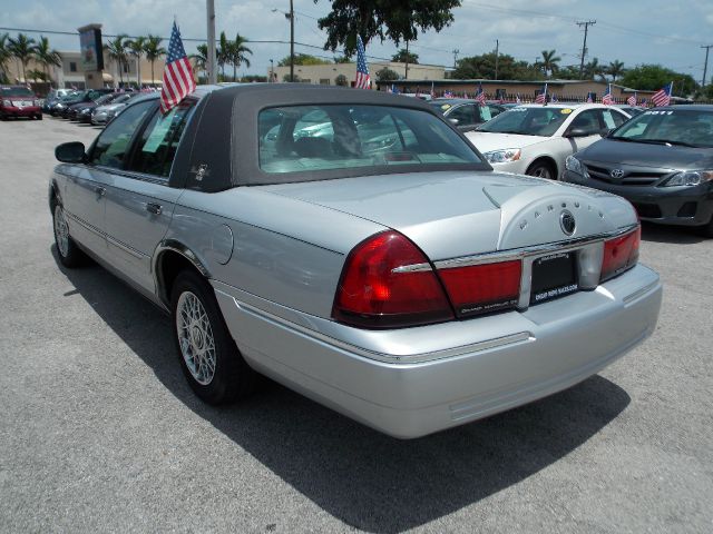 Mercury Grand Marquis XLS Sedan