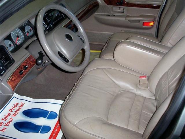 Mercury Grand Marquis 2002 photo 1