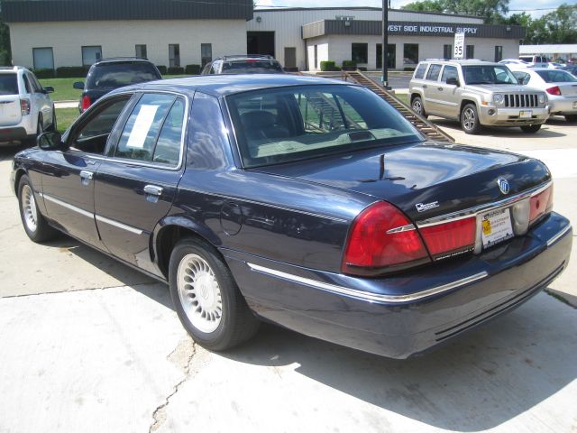 Mercury Grand Marquis 2002 photo 2