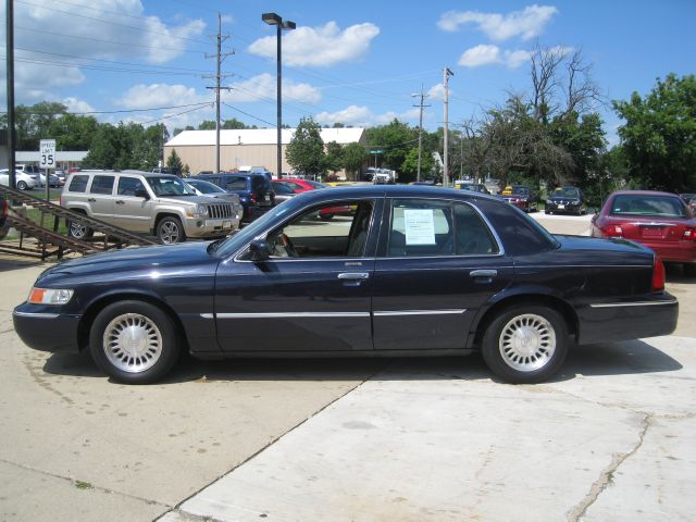 Mercury Grand Marquis 2002 photo 3