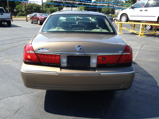 Mercury Grand Marquis LS Premium Sedan