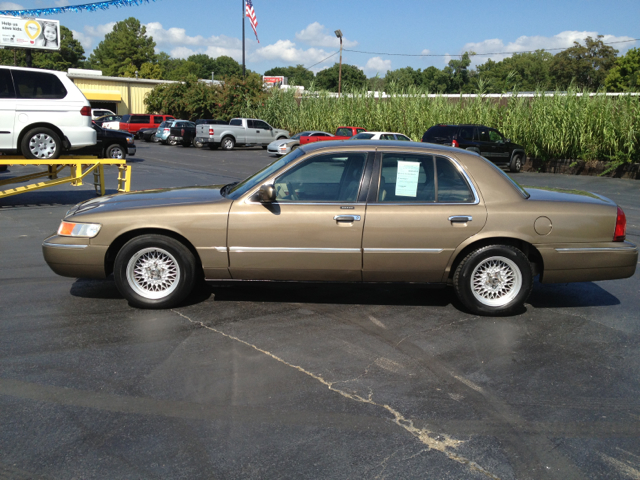 Mercury Grand Marquis 2002 photo 1