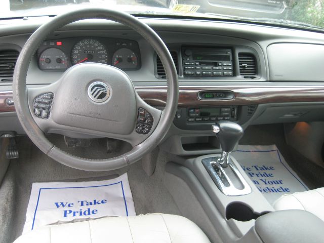 Mercury Grand Marquis 2003 photo 12