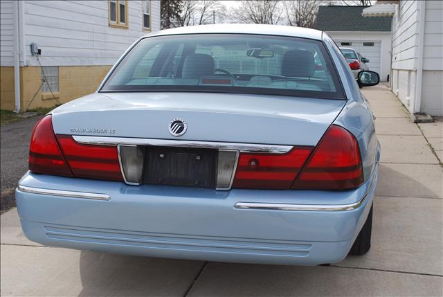 Mercury Grand Marquis 2003 photo 2