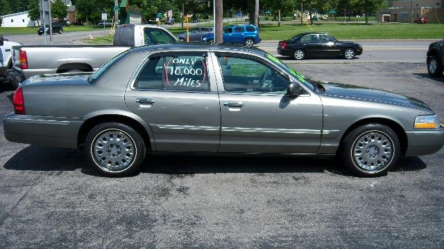 Mercury Grand Marquis 2003 photo 1