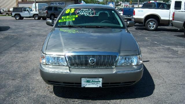 Mercury Grand Marquis 2003 photo 2