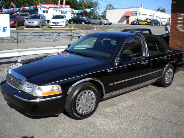 Mercury Grand Marquis 2003 photo 2