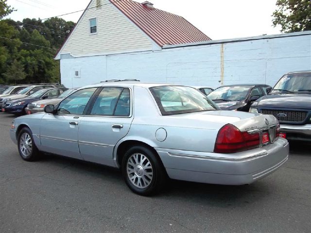 Mercury Grand Marquis 2003 photo 2