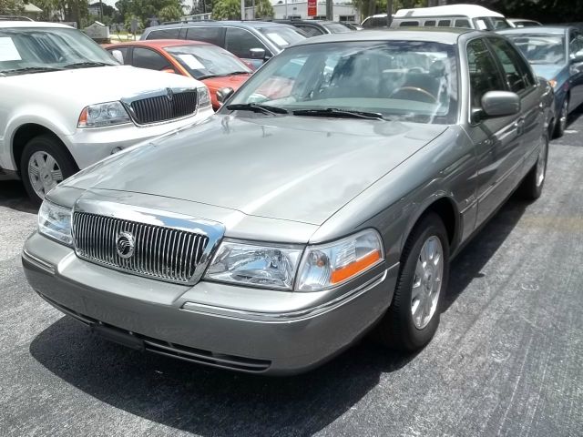 Mercury Grand Marquis Touring-res Sedan