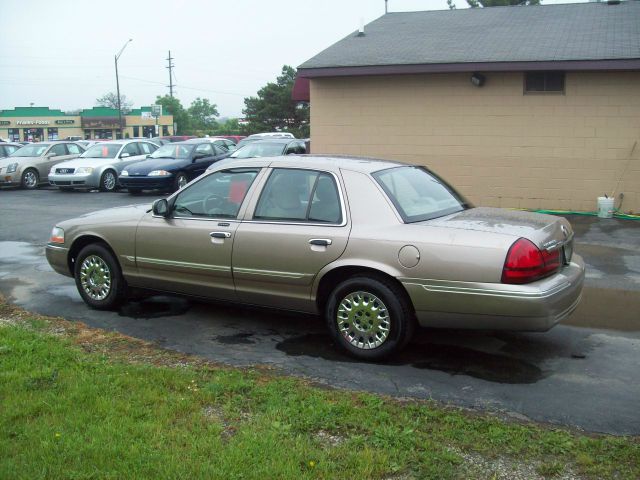 Mercury Grand Marquis 2003 photo 2