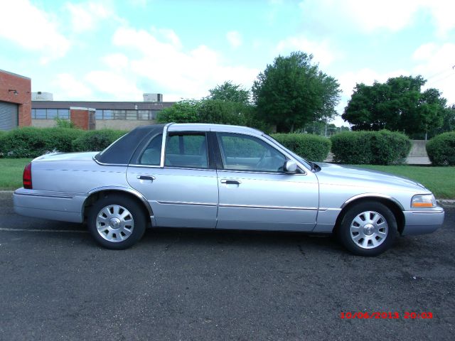 Mercury Grand Marquis 2003 photo 2