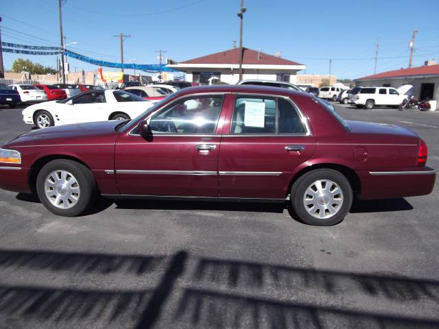 Mercury Grand Marquis 2004 photo 2