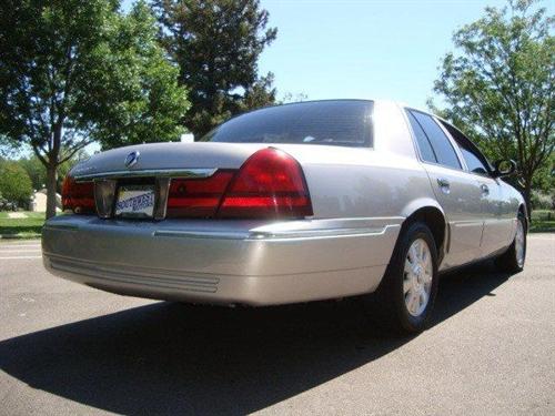 Mercury Grand Marquis 2004 photo 2