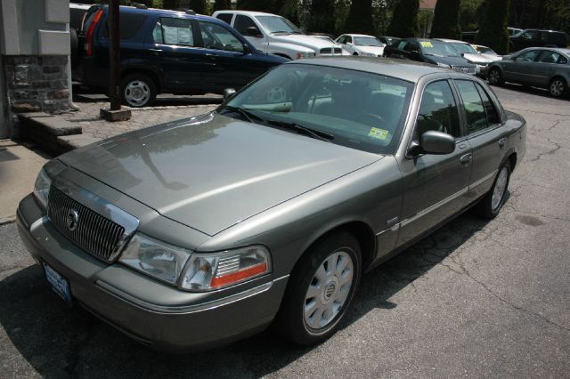 Mercury Grand Marquis Touring-res Sedan