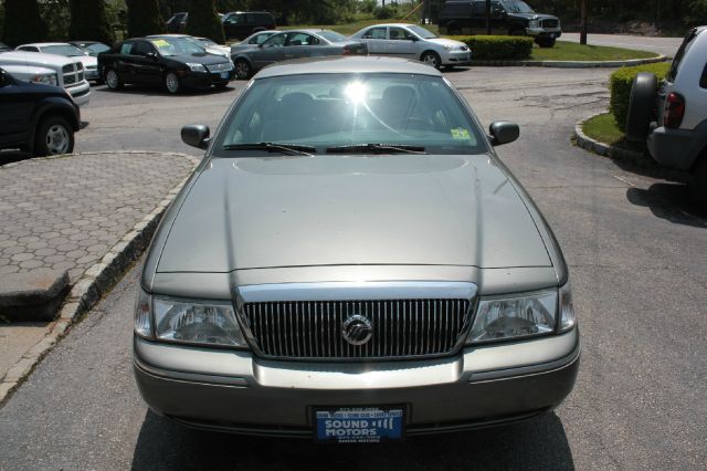 Mercury Grand Marquis 2004 photo 2