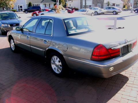 Mercury Grand Marquis 2004 photo 1