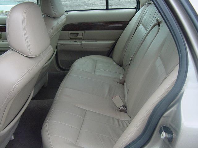 Mercury Grand Marquis 2004 photo 4