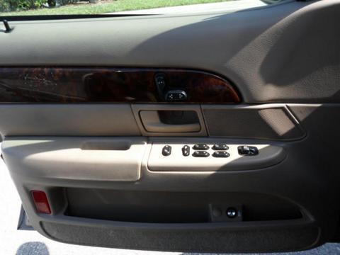 Mercury Grand Marquis 2004 photo 1