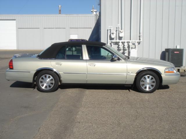 Mercury Grand Marquis 2004 photo 1