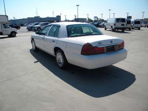 Mercury Grand Marquis 2004 photo 2