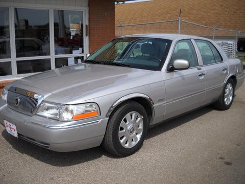 Mercury Grand Marquis 2004 photo 2