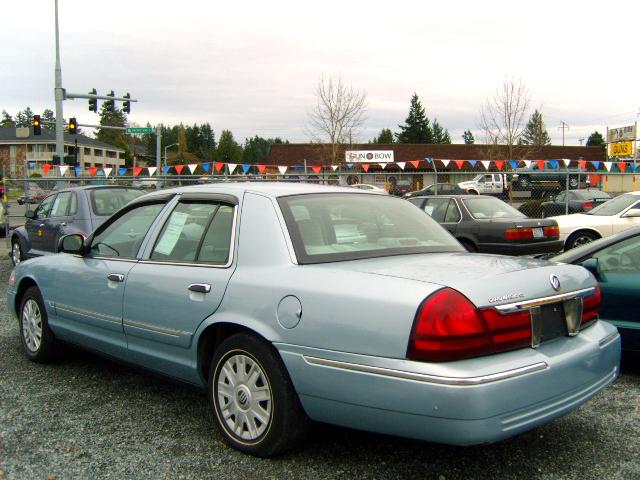 Mercury Grand Marquis 2004 photo 2