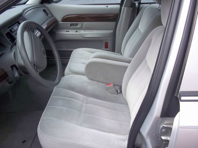 Mercury Grand Marquis 2004 photo 3