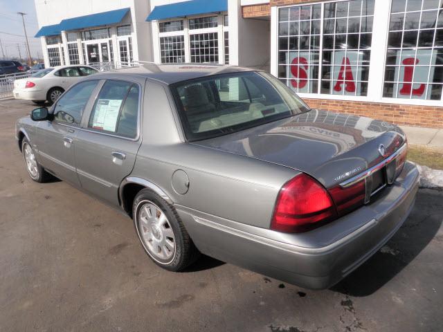 Mercury Grand Marquis 2004 photo 1