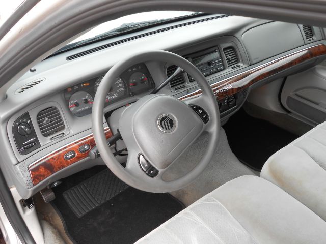 Mercury Grand Marquis 2004 photo 1